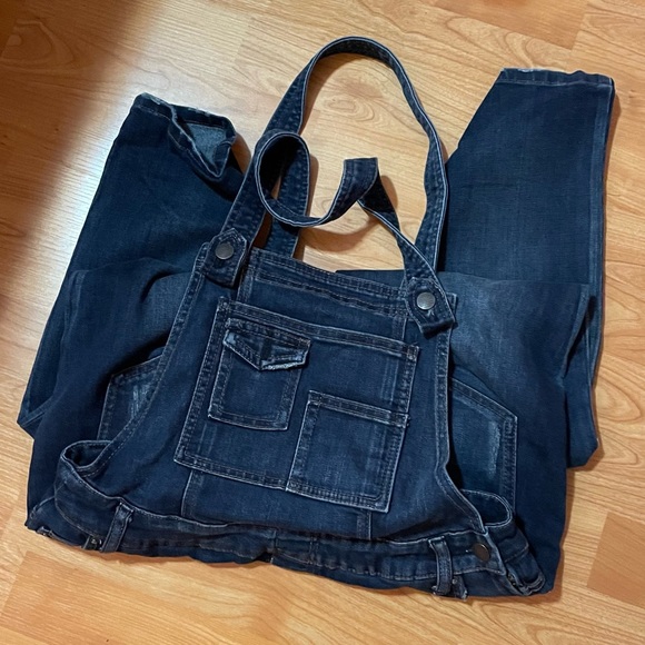 Size 26 Free People Brady Wash Denim Overalls with Intentional Distressing - Picture 8 of 8